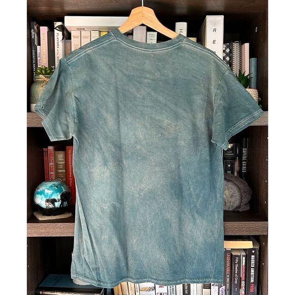 🐿️ NWOT Outkast Mineral Wash Green Short Sleeve Graphic Tee Unisex Medium - Picture 2 of 4
